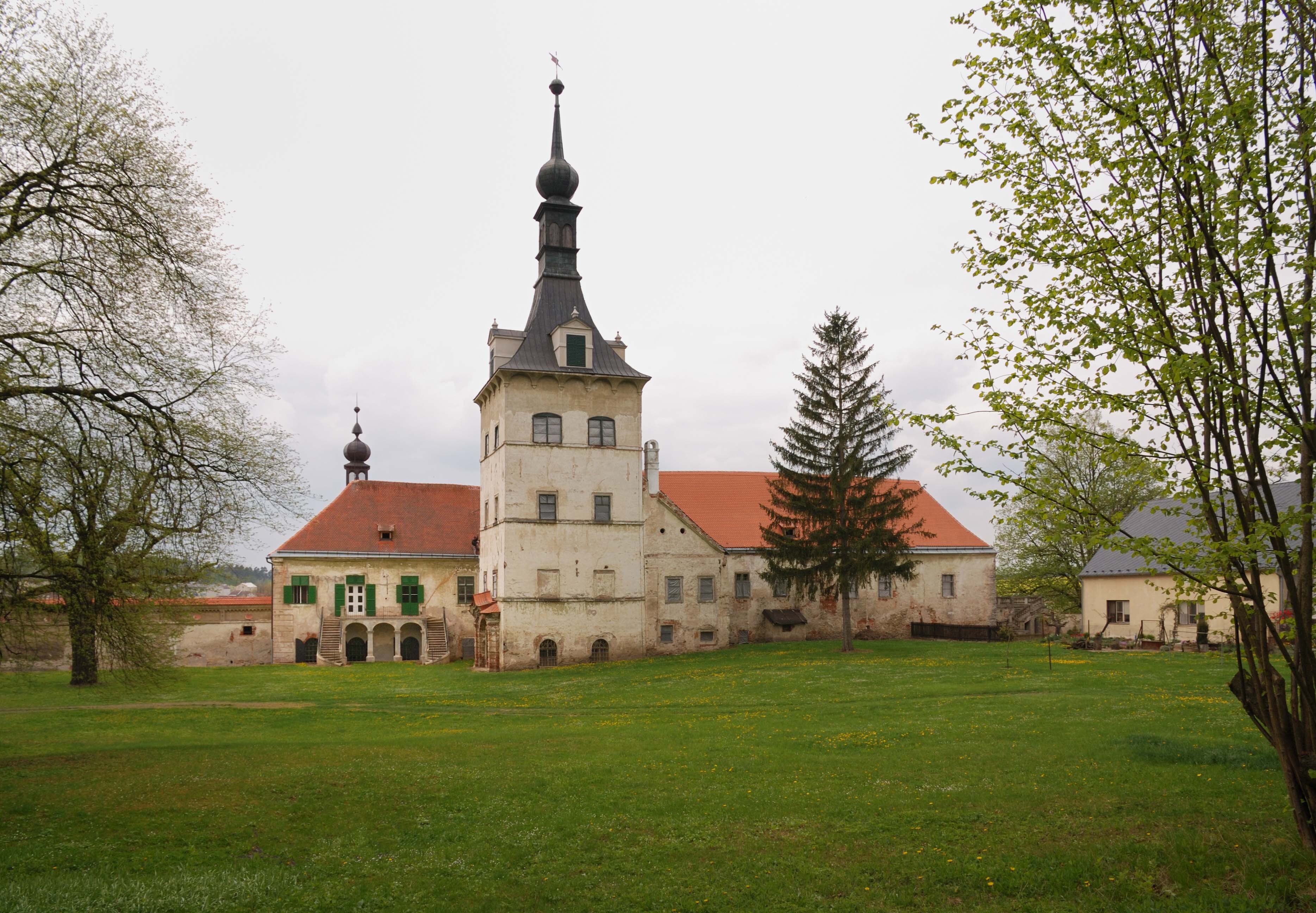 Státní zámek se postupně opravuje