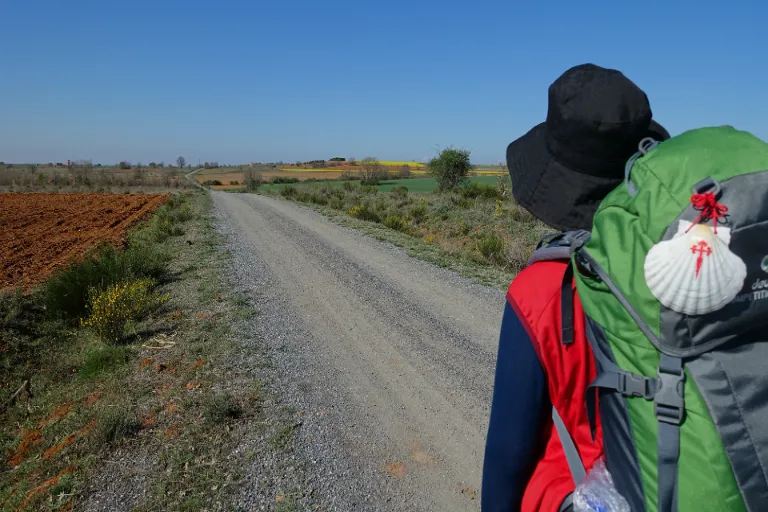 Jak přežít Svatojakubskou pouť: Tipy pro poutníky do Santiaga