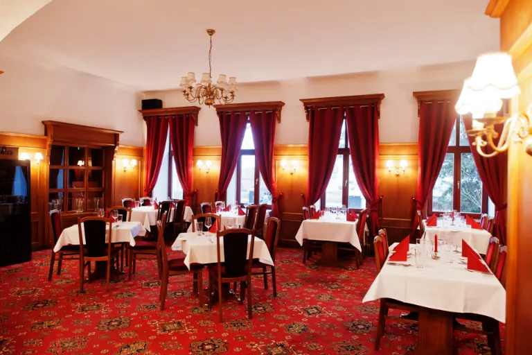 Podzimní relax s vůní pečené husy ve francouzském stylu? Jedině v hotelu Drnholec!